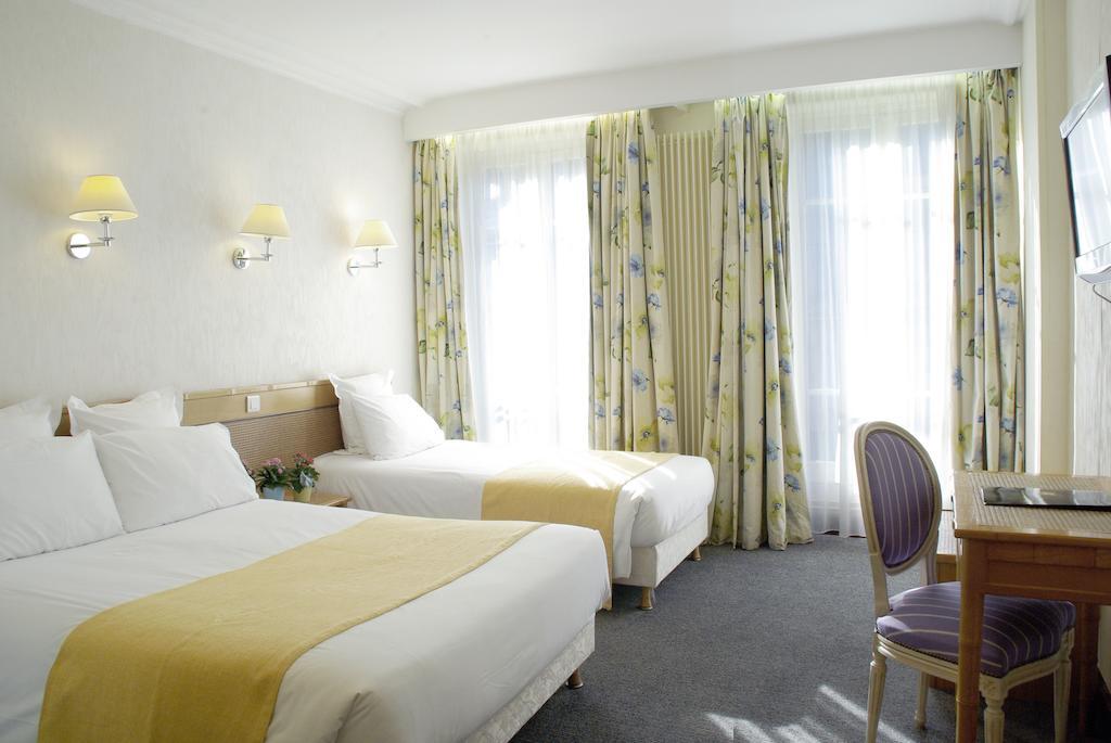 Hotel 34B - Astotel Párizs Szoba fotó